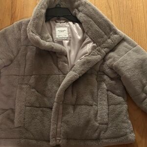 Abercrombie & Fitch Women’s Gray Faux Fur Jacket Zip Size Large NWOT